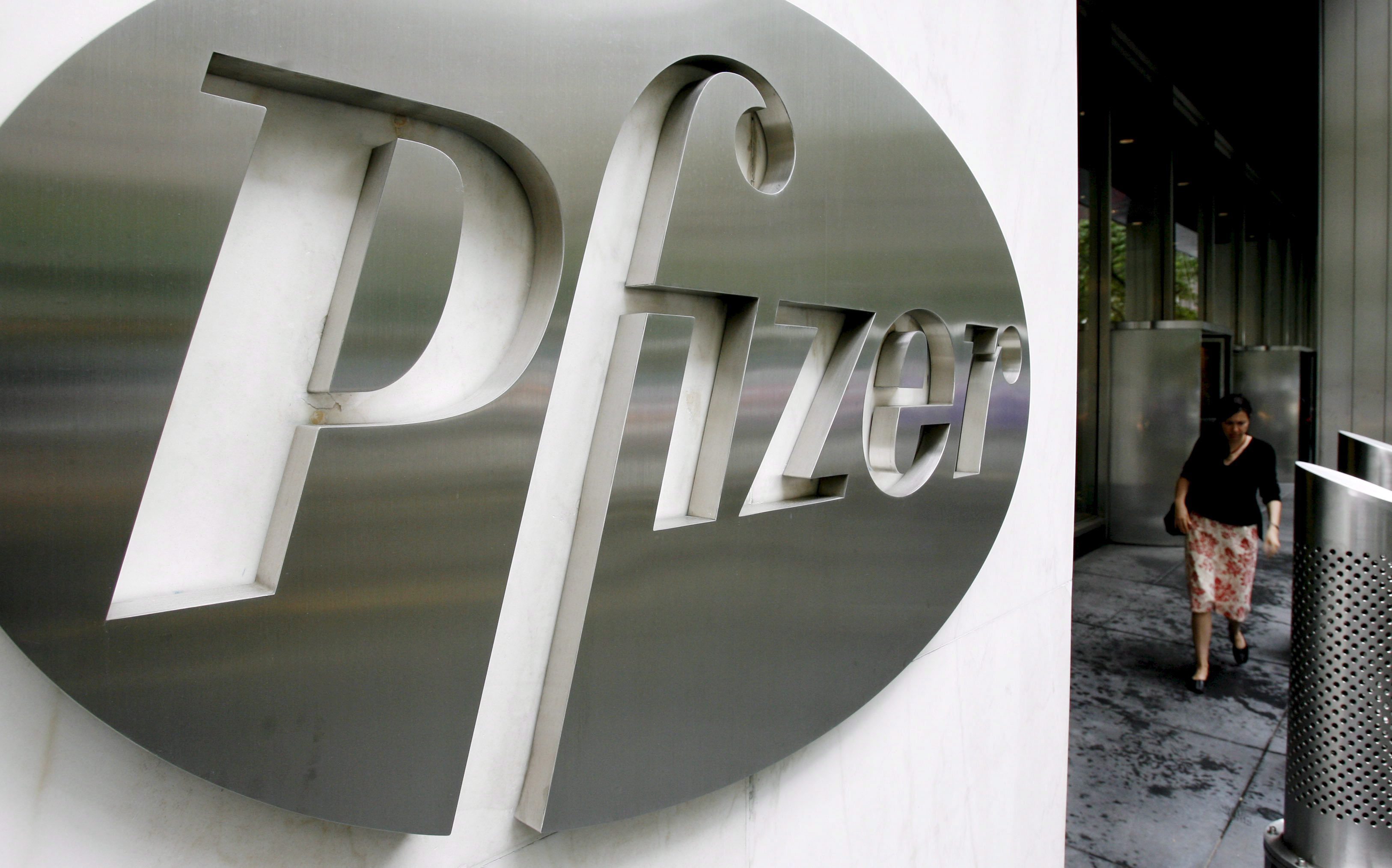 Pfizer aseguró que sabrá si su vacuna contra el Covid-19 es efectiva a finales de octubre