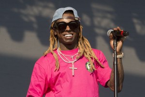 Rapero Lil Wayne podría enfrentar hasta 10 años de prisión por posesión de arma en Florida