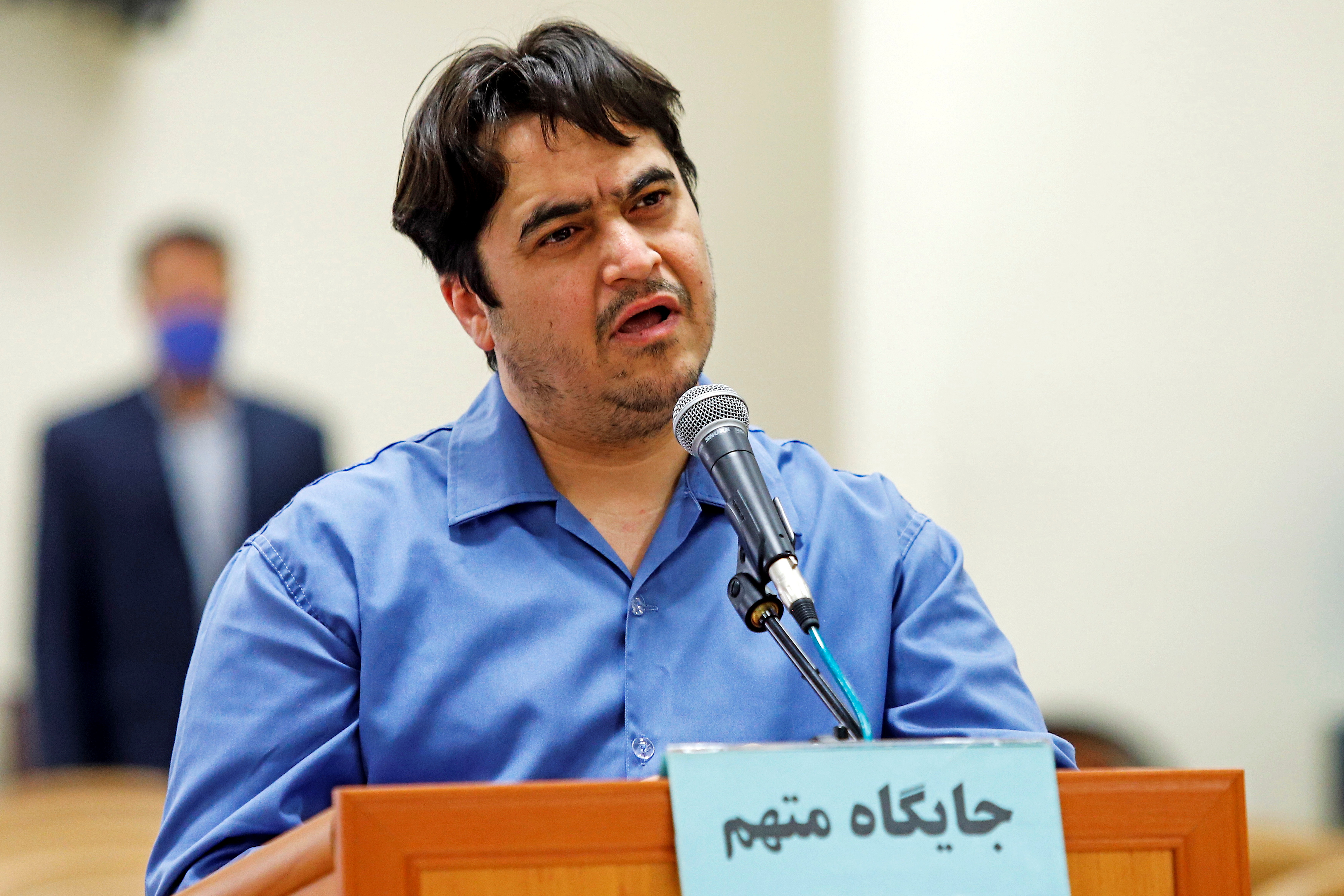 Irán ejecuta al periodista disidente Ruholá Zam