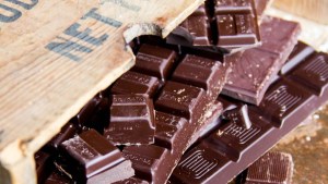 Descubren por qué el chocolate es tan irresistible: ¿qué pasa cuando entra en la boca?