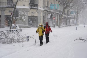 La tormenta de nieve siembra el caos en España pero lo peor llega este sábado