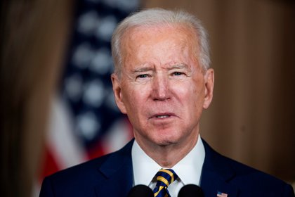 Biden señaló que “la democracia es frágil” tras conocer la absolución de Trump