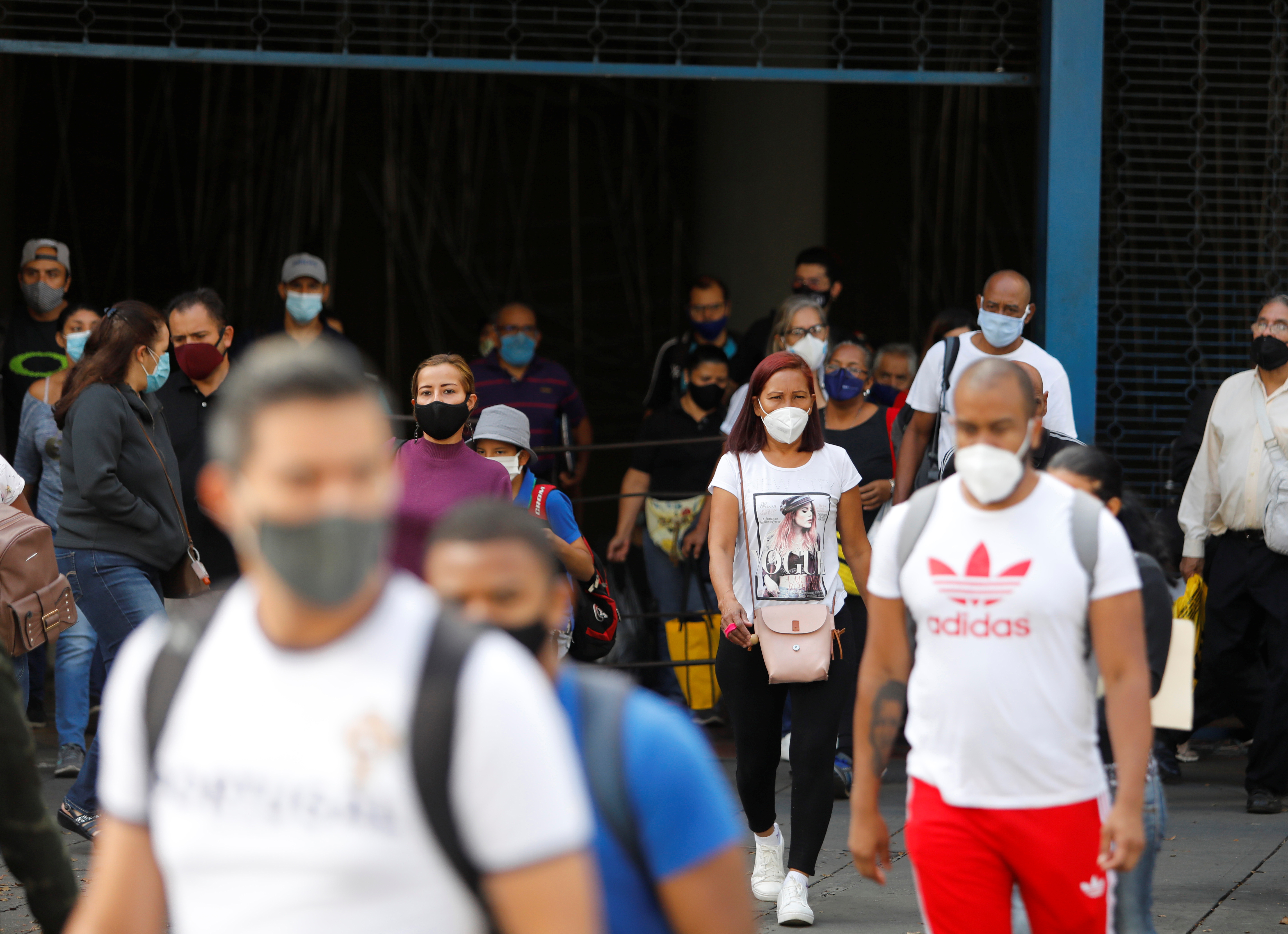 BBC: La preocupación en Venezuela por la llegada del “peor momento de la pandemia”