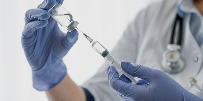 Biden anunciará acuerdo entre Merck y Johnson & Johnson para aumentar suministro de vacunas