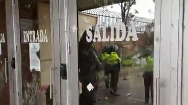 En Video: Se registraron hechos violentos a las afueras de NTN24 y RCN