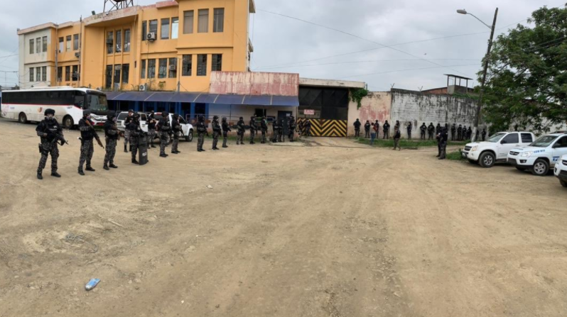 Motín protagonizado por armas de fuego dejó cinco muertos en Ecuador
