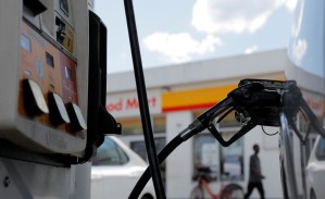 Descifrado: Pago de la gasolina tras la reconversión se mantendrá en bolívares, divisas y petros