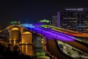Florida permitirá la iluminación de un puente en Jacksonville con los colores del arcoíris