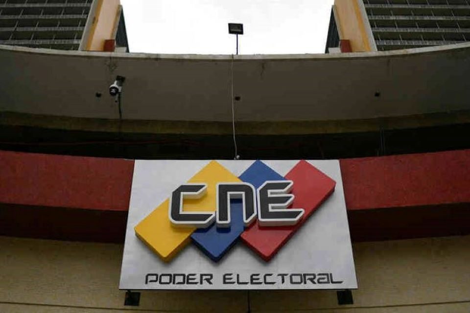 Súmate: CNE tuvo doble conducta en su deber de garantizar ser elegido en elecciones