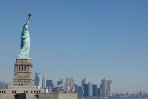 Nueva Estatua de la Libertad llegará a EEUU el próximo #4Jul