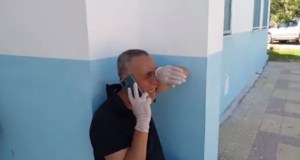 El llanto del director de un hospital en Túnez ante la falta de oxígeno para sus pacientes (VIDEO)