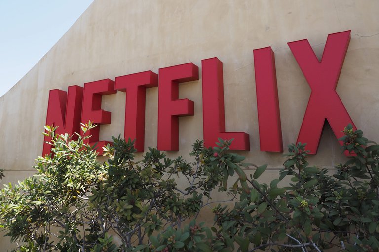 Netflix quiere crear proyectos de realidad virtual y videojuegos