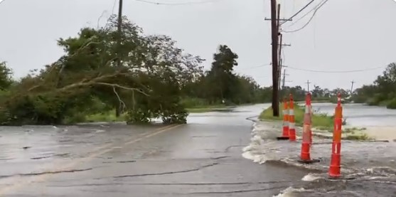El huracán Ida golpea con fuerza la costa de EEUU y amenaza Nueva Orleans