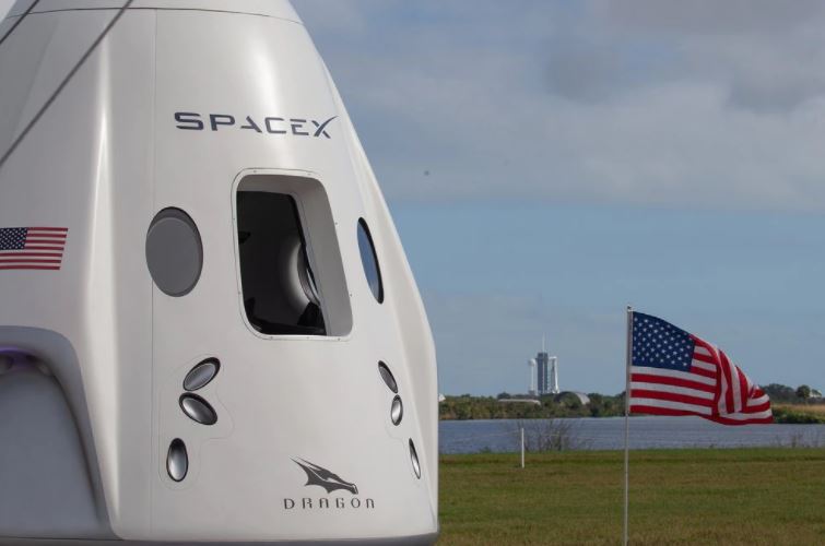 La espectacular vista de los turistas desde la cápsula Dragon de SpaceX (Video)