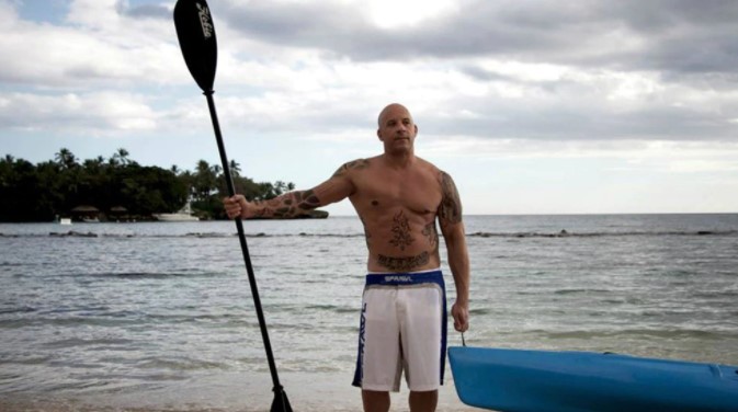 Vin Diesel se fue de vacaciones con Zoe Saldana y mostró su “cuerpo de papá”