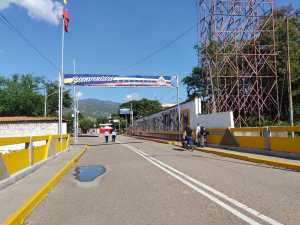 Apertura total de la frontera entre Venezuela y Colombia ¿Una tarea urgente? – Participa en nuestra encuesta