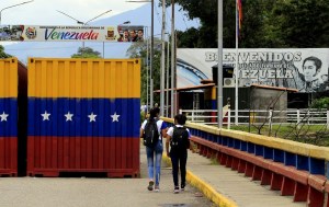 No permitieron operaciones aduaneras por el Puente Santander en frontera colombo-venezolana