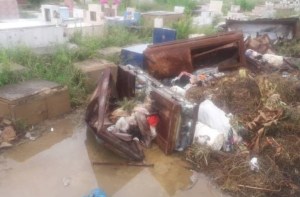 Destrucción e inseguridad: Así se encuentra el cementerio municipal de Cabimas (Fotos)