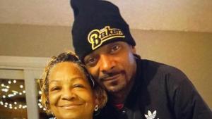 “Hasta que nos volvamos a ver”: Snoop Dogg se despidió de su madre