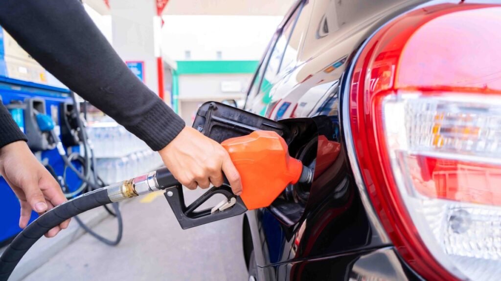 Florida promulga regla de emergencia por los altos precios de la gasolina