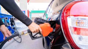 “Es ridículo”: Conductores se quejan por el alto precio de la gasolina en EEUU