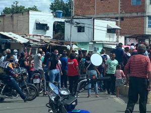 Chavistas agreden a seguidores de la Unidad en Maracay (FOTO + VIDEO)