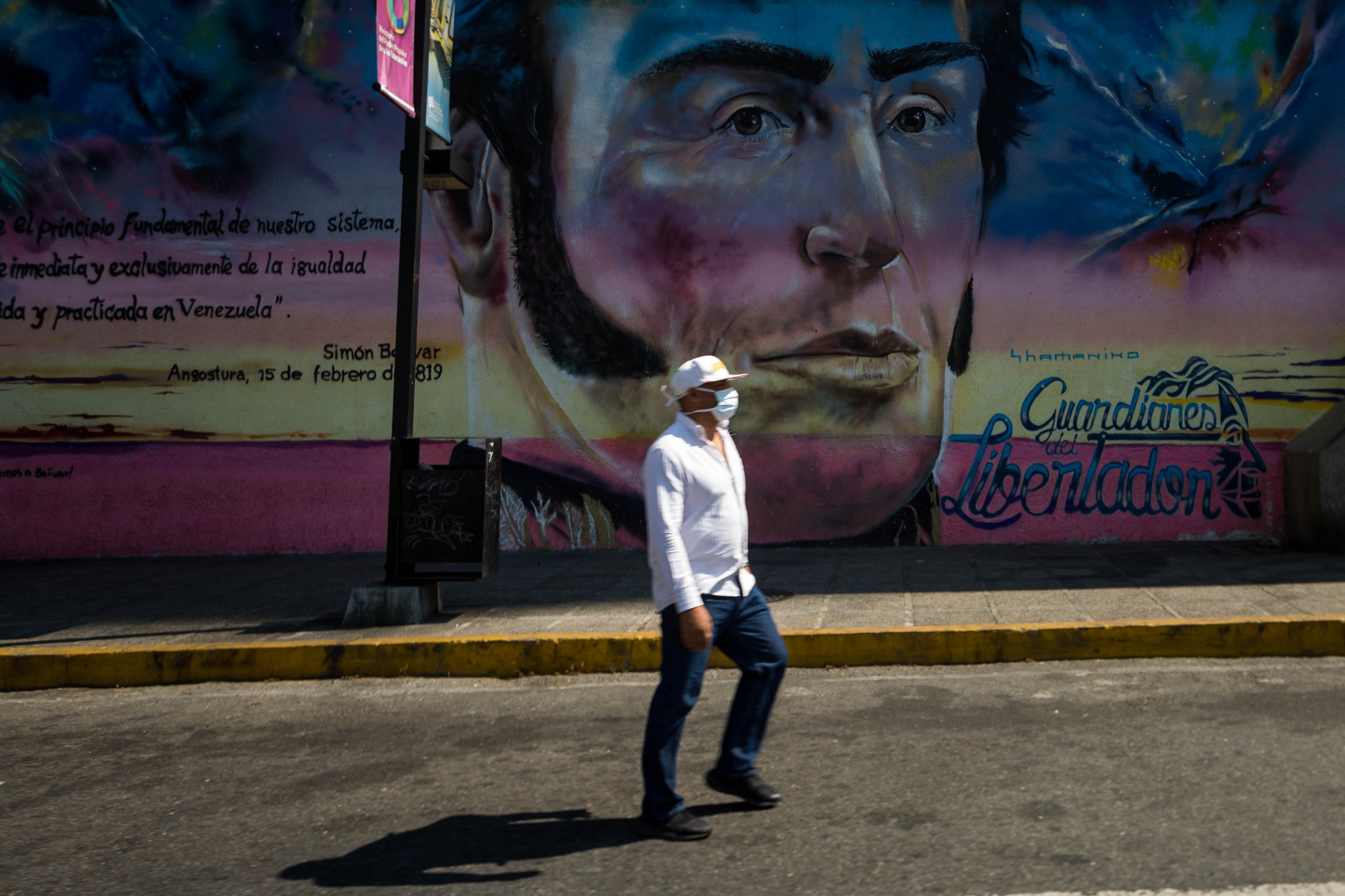 Maduro informó sobre otros dos nuevos casos de ómicron en el país