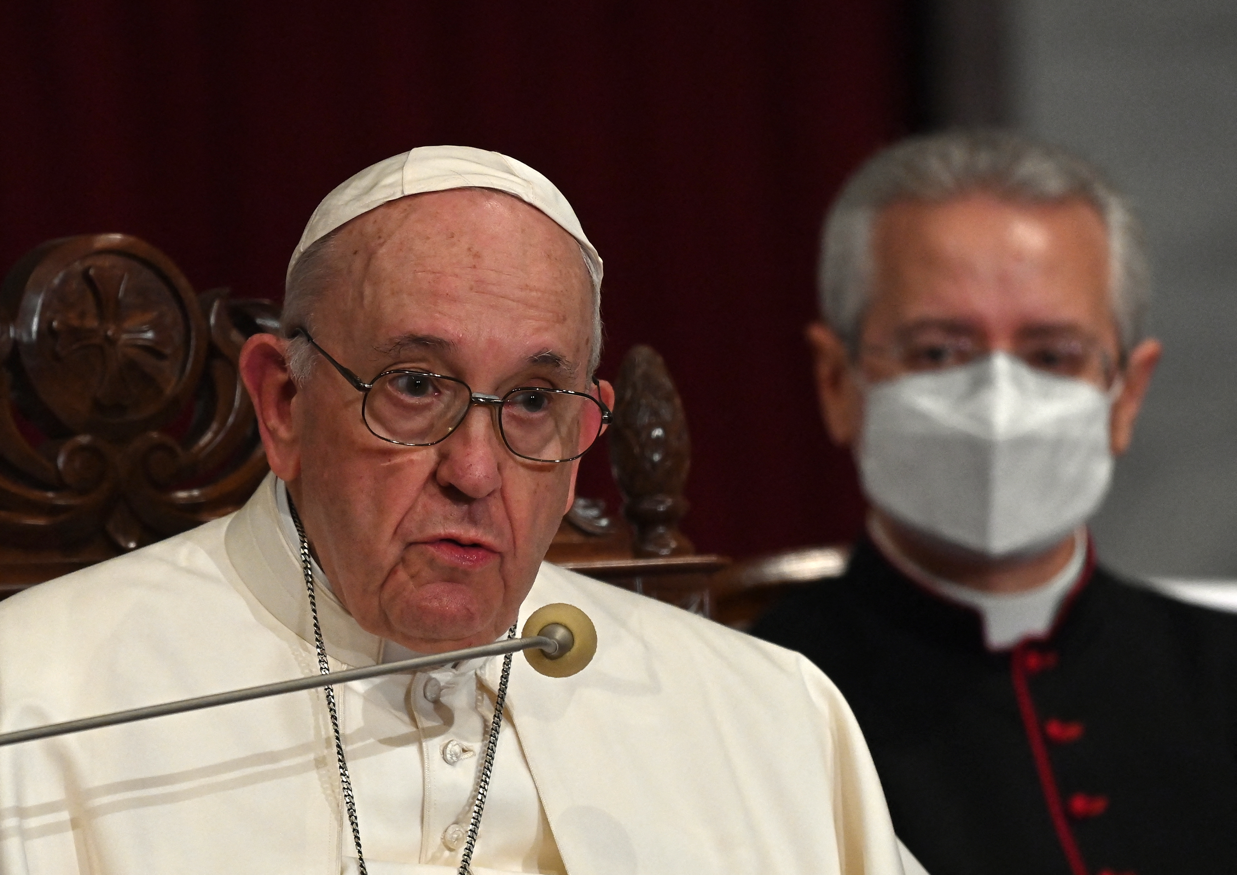 El papa Francisco consideró “un problema casi satánico” la violencia contra las mujeres