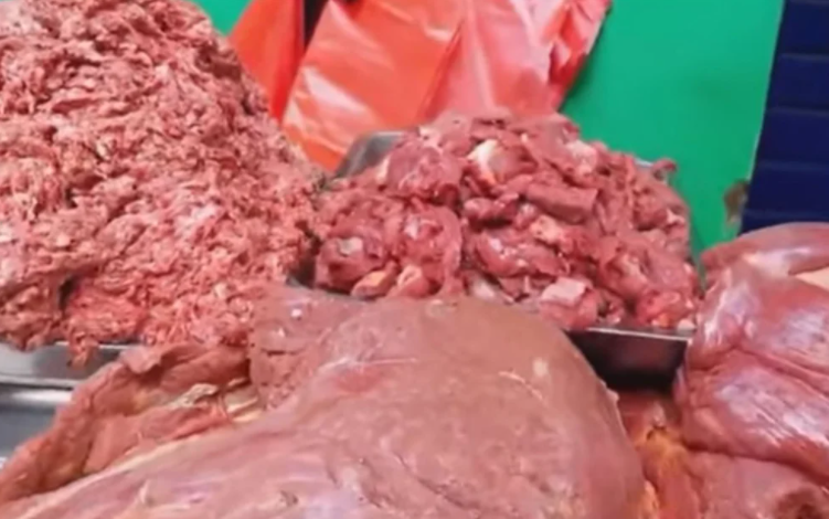 Policía peruana incautó cerca de ocho mil kilos de carne de caballo que iba a ser vendida como res