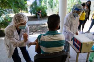Activan 109 puntos en el Zulia para la tercera dosis de la vacuna contra el Covid-19