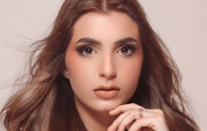 En el nuevo videoclip de Guaco: Stefany Ferraro debutó como actriz y modelo