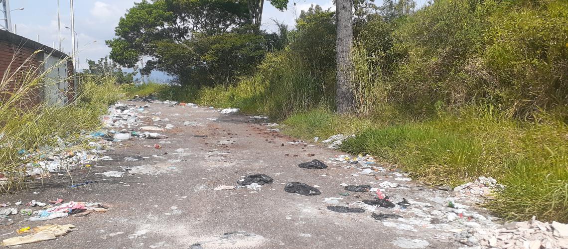 Los lugares solos y abandonados en Táchira se convierten en basureros
