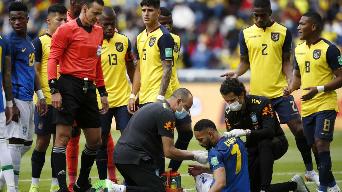 La enorme herida que le quedó a Mateus Cunha luego de la patada que recibió en el partido contra Colombia (FOTO)