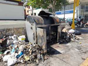 Montañas de basura “adornan” a San Cristóbal tras paralización del vertedero de San Josecito (VIDEO)