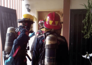 Dolor en Mérida: Bomberos hallaron a niño de tres años junto a los cuerpos de sus padres