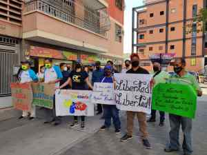 Salarios de hambre acaban con los trabajadores jubilados y pensionados en Aragua