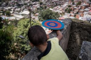 Unos 15 menores y jóvenes fueron asesinados en Caracas entre enero y abril de 2022