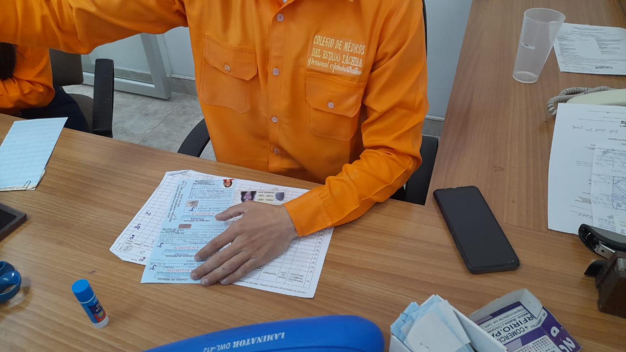 Falsificar certificados médicos, el nuevo “negocio” de los policías en Táchira (VIDEO)