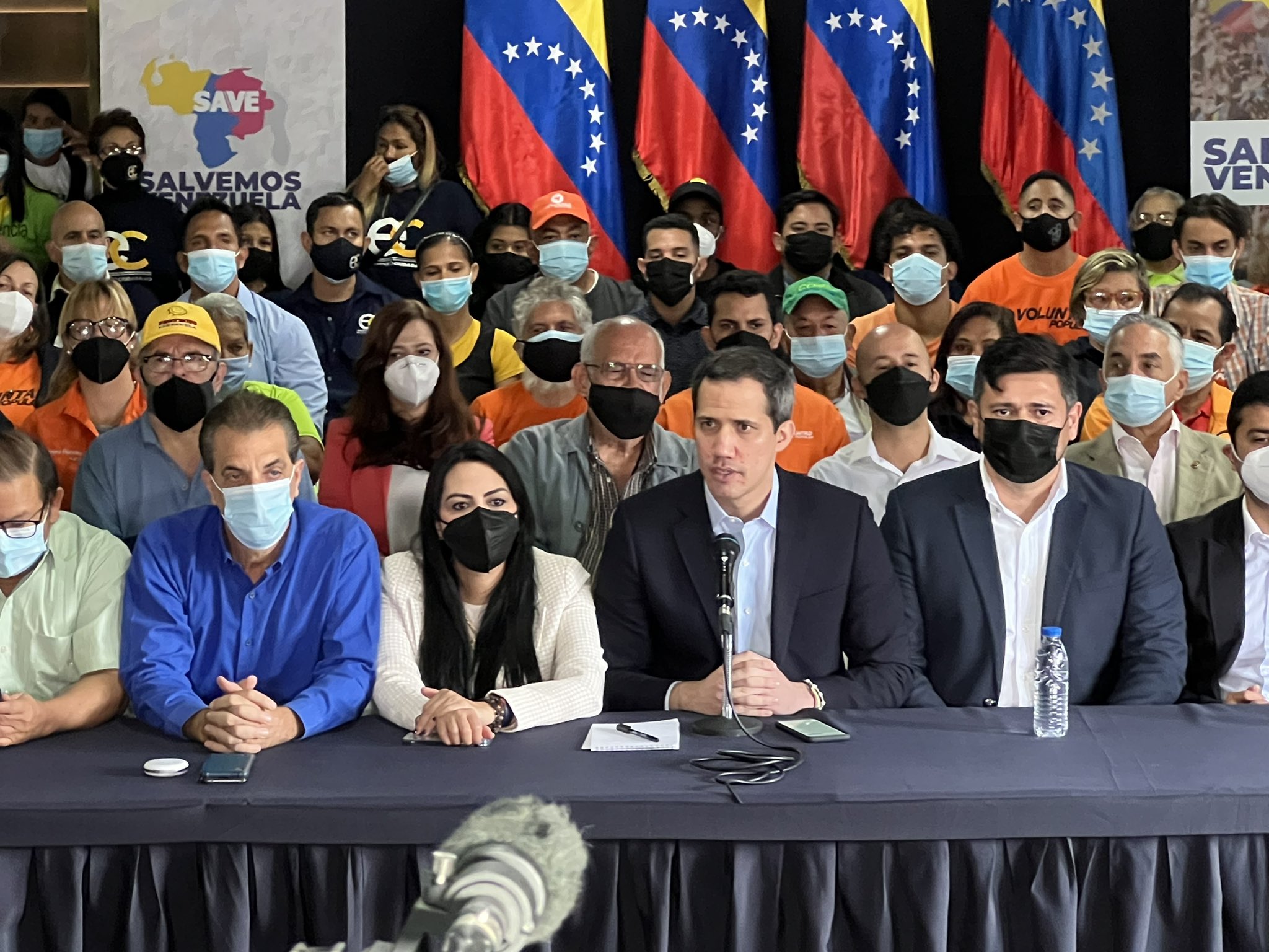 Guaidó: Cortejar a la dictadura, es cortejar a la muerte