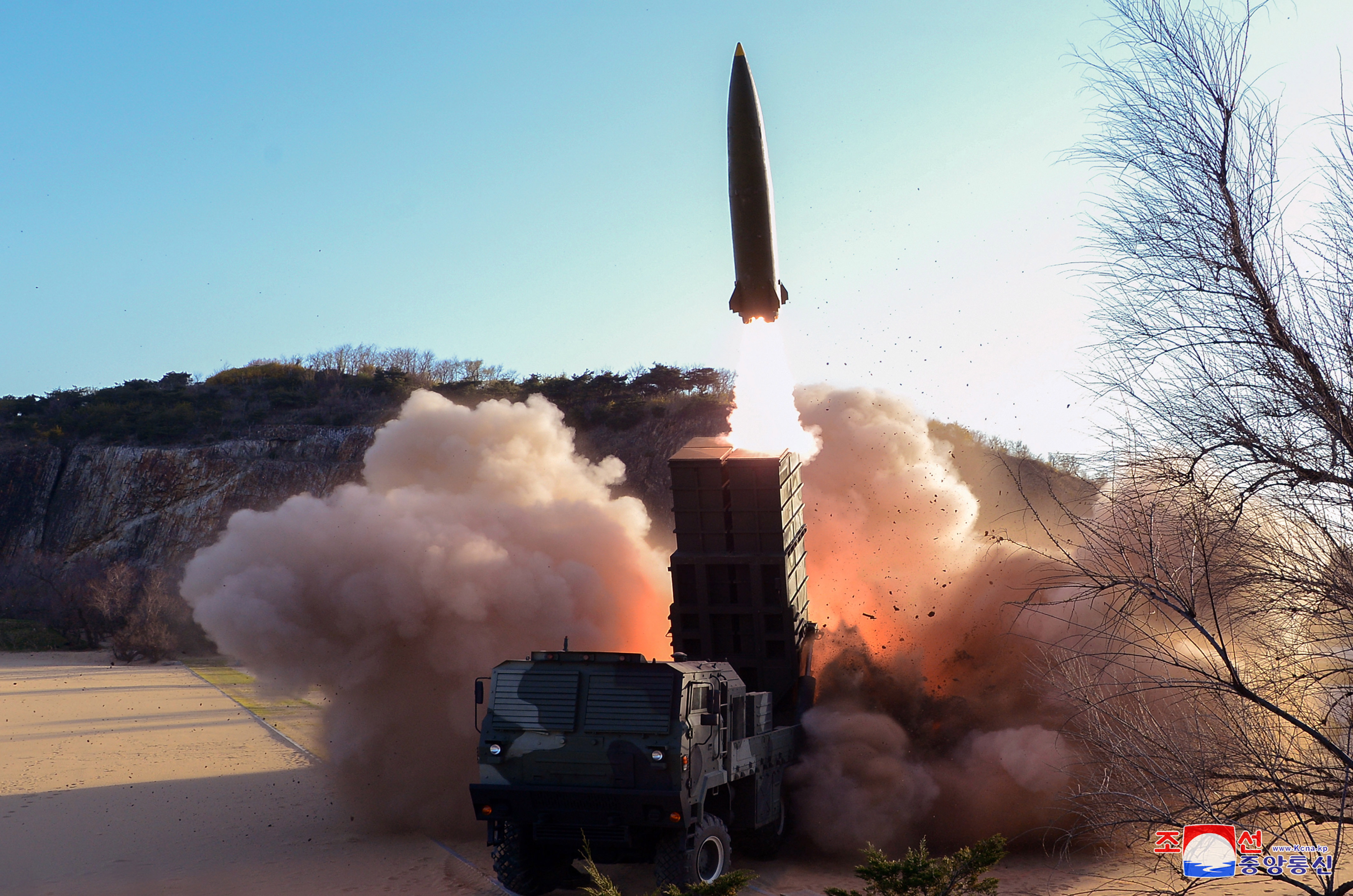 Pionyang lanza proyectiles para mejorar su uso de armas nucleares tácticas