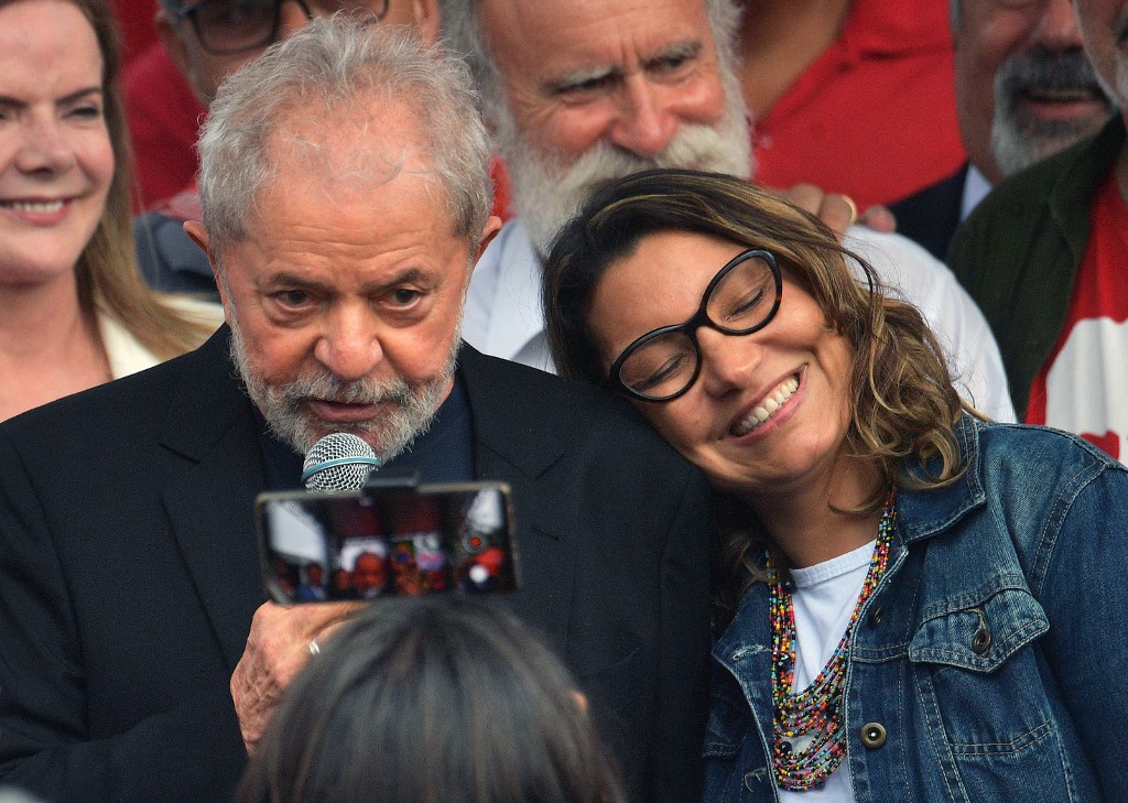 “Janja”, la socióloga que conquistó el corazón de Lula (Fotos)