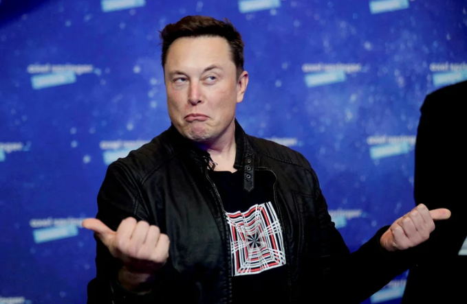 Emprendedores, millonarios rebeldes, gemelos y trillizos: quién es quién en el excéntrico árbol genealógico de Elon Musk