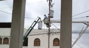 Instalan transformadores chimbos en Barquisimeto que no duran ni un día