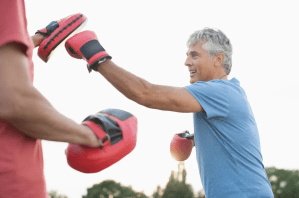 Por qué el boxeo se afirma como un tratamiento contra el Parkinson