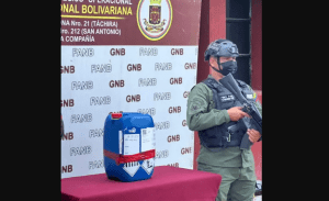 Incautaron 25 kilos de cocaína líquida en empresa de encomiendas en Táchira