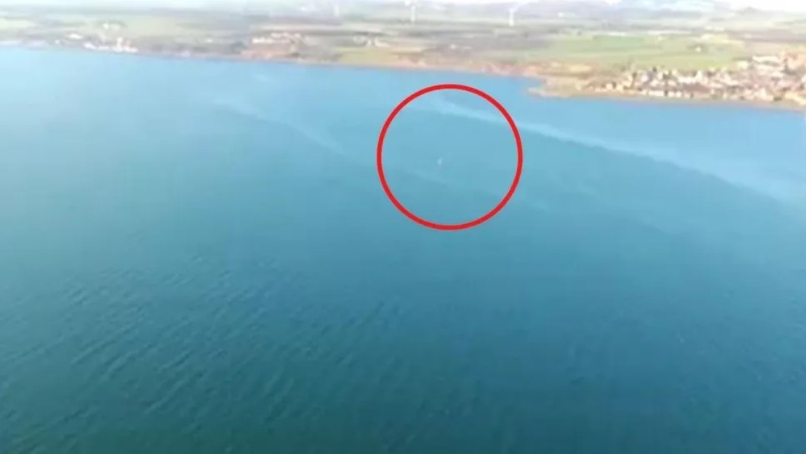 Ovni que voló la costa de Escocia, preocupó seriamente a los investigadores (VIDEO)