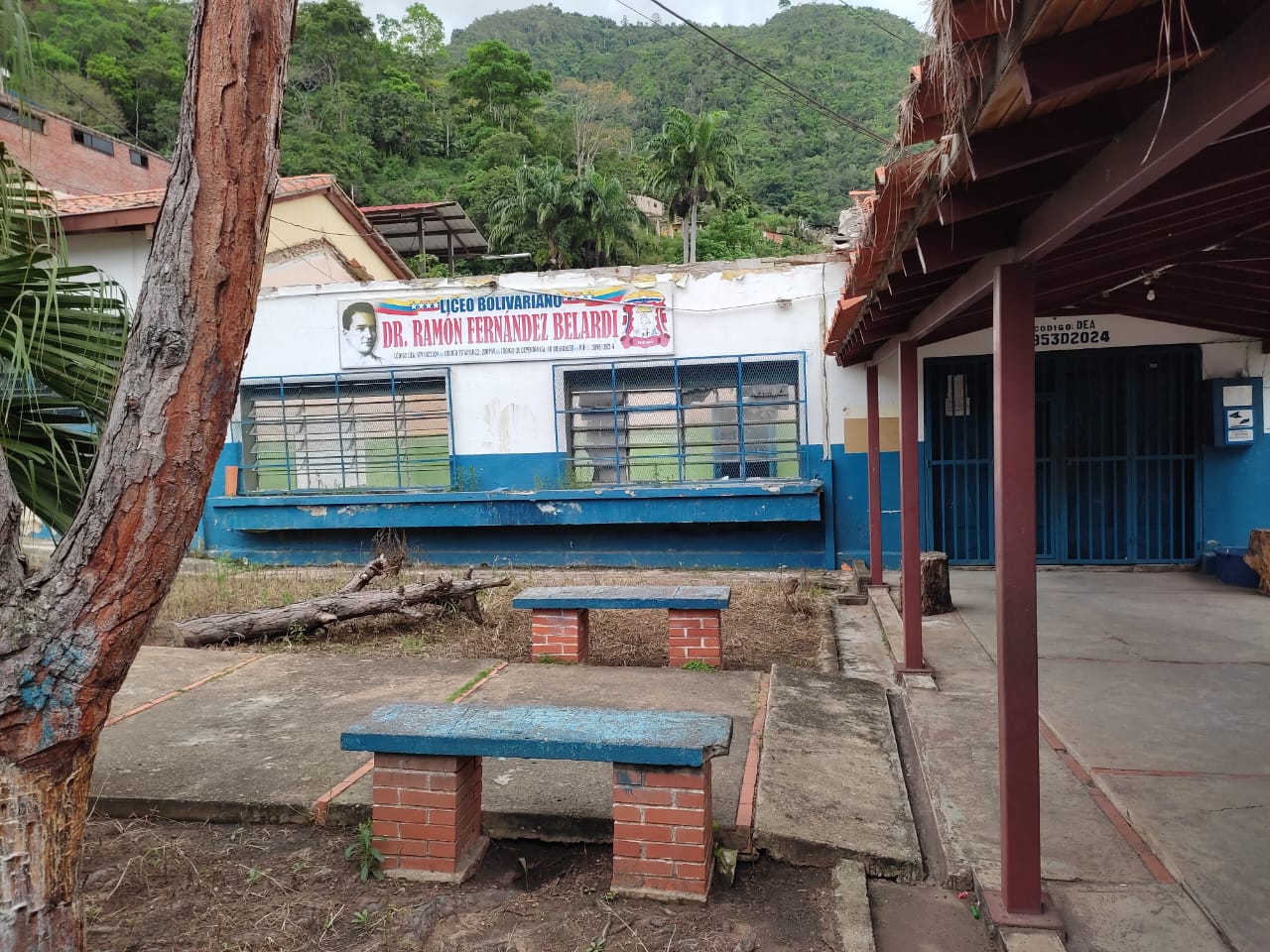 A punto de desplomarse el liceo más importante de Seboruco en Táchira (VIDEO)