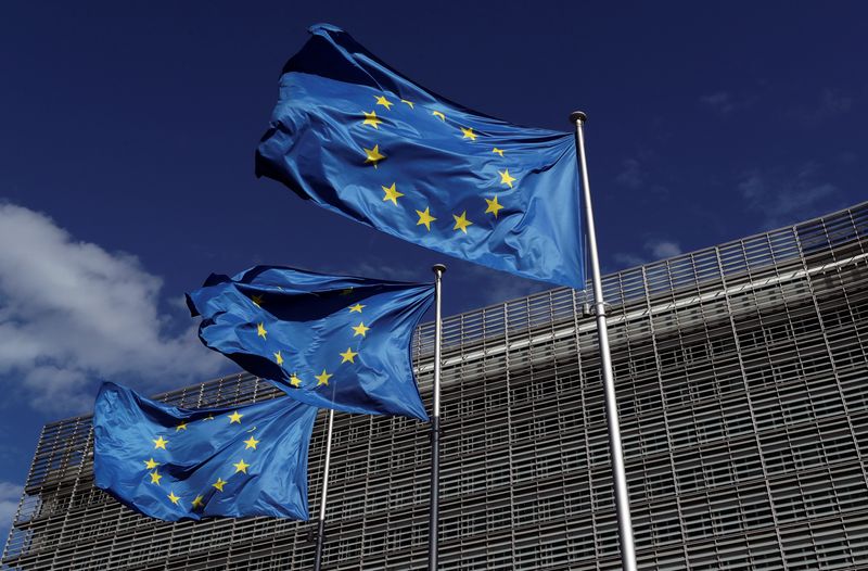 La Unión Europea debate la candidatura de Ucrania, que cede terreno en el este ante Rusia