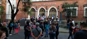 Padres y representantes del colegio La Consolación protestan por el alza de la matrícula escolar #27Jun (FOTOS y VIDEO)