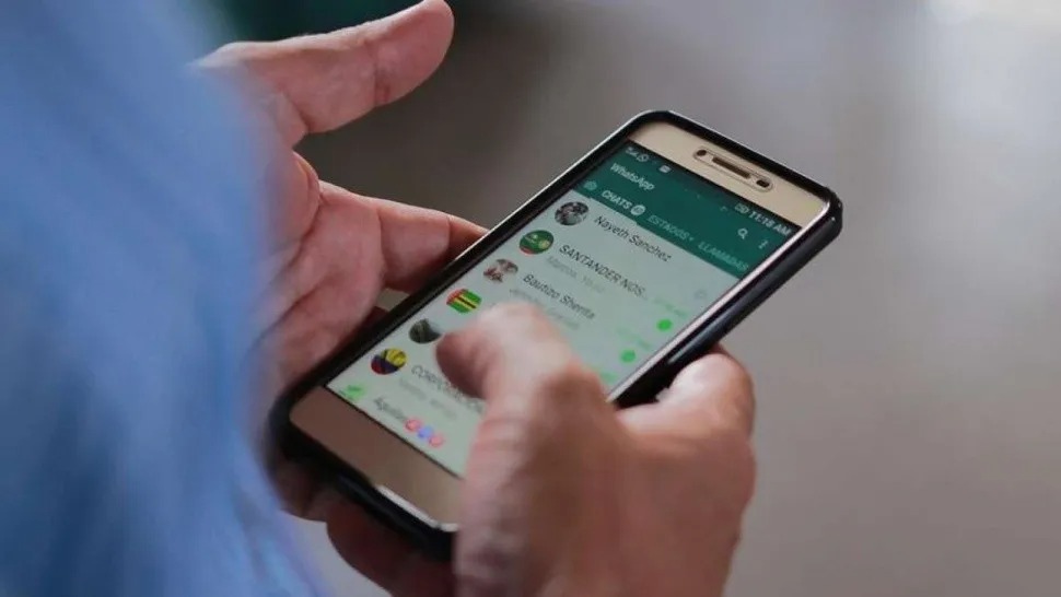 WhatsApp habilitó una función ideal para usuarios y emprendedores: De qué trata el “modo acompañante”